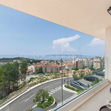 Mauro - Luxury Seaview *